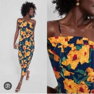 Hyacinth House Navy & Gold Merigold Floral Ruffle Front One Strap Maxi In XL